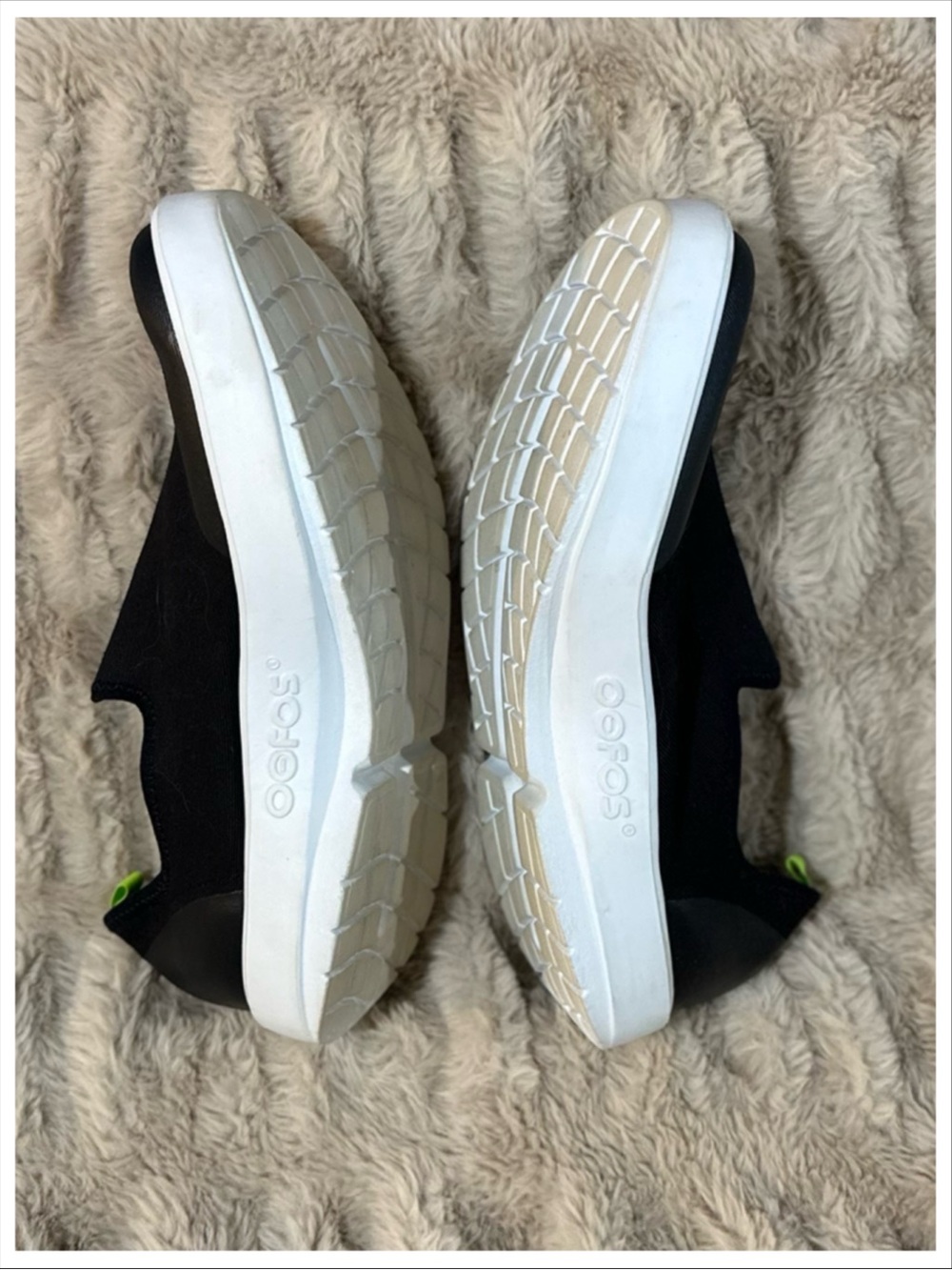 OOFOS OOmg Sport Slip-On Sneakers ~ Size 9.5 ~ Item #SN602 - Picture 3 of 8
